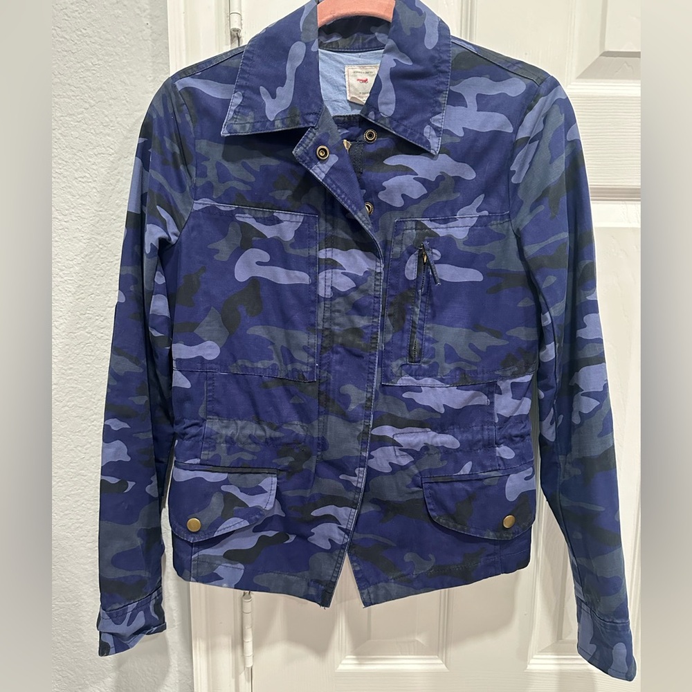 GAP: XS Blue Camouflage Jacket